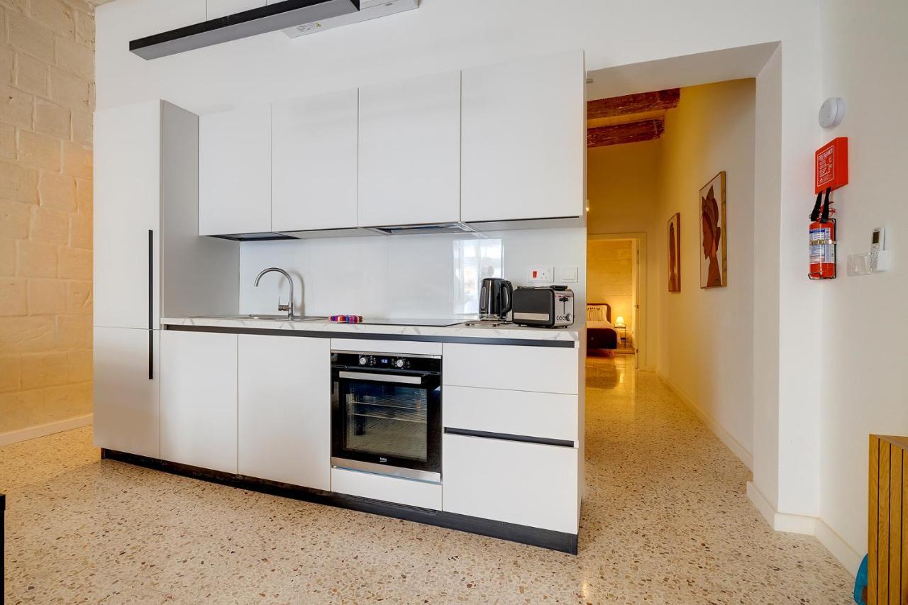Comfy 2 Bedroom Flat In The Heart Of Valletta Exterior photo