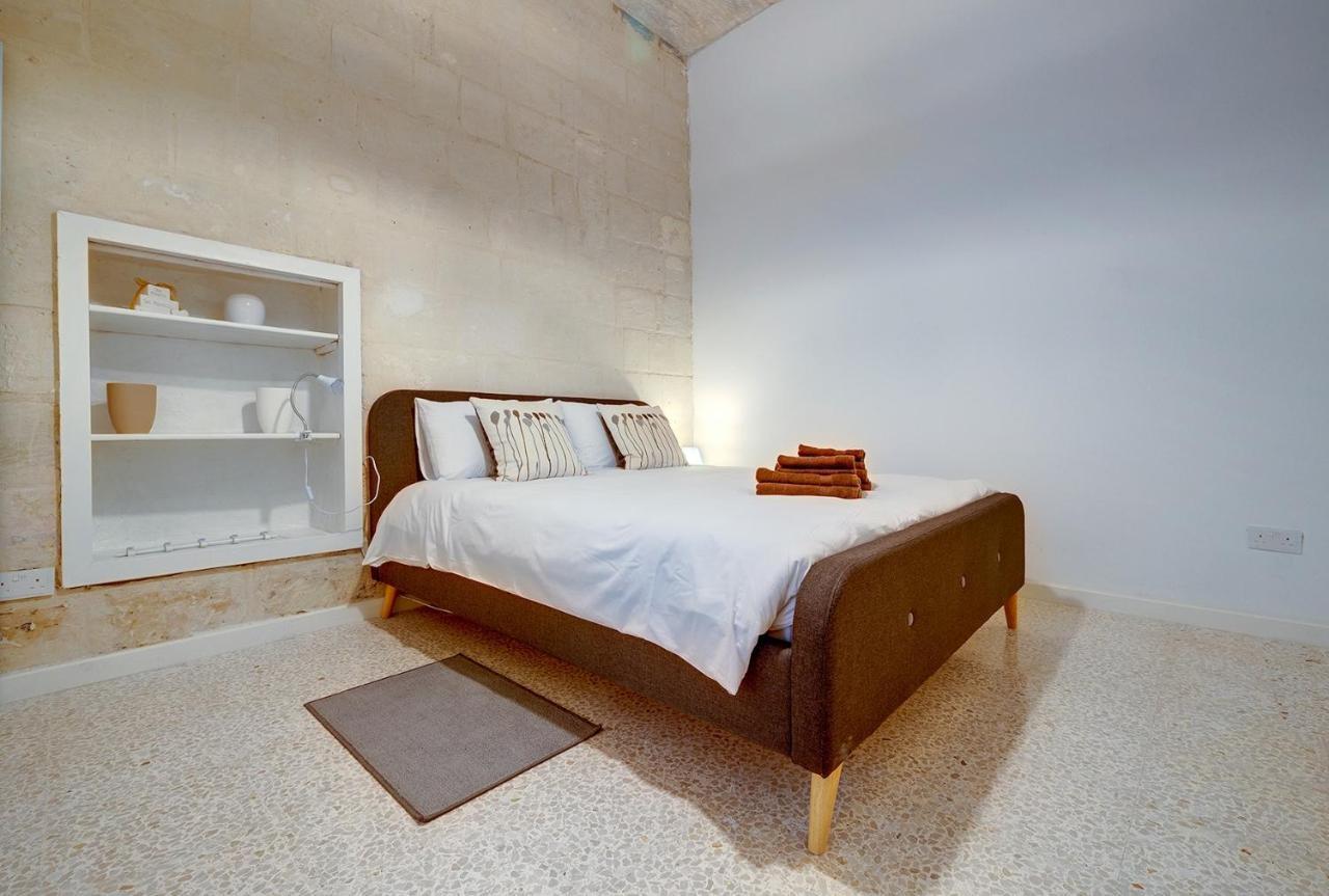 Comfy 2 Bedroom Flat In The Heart Of Valletta Exterior photo